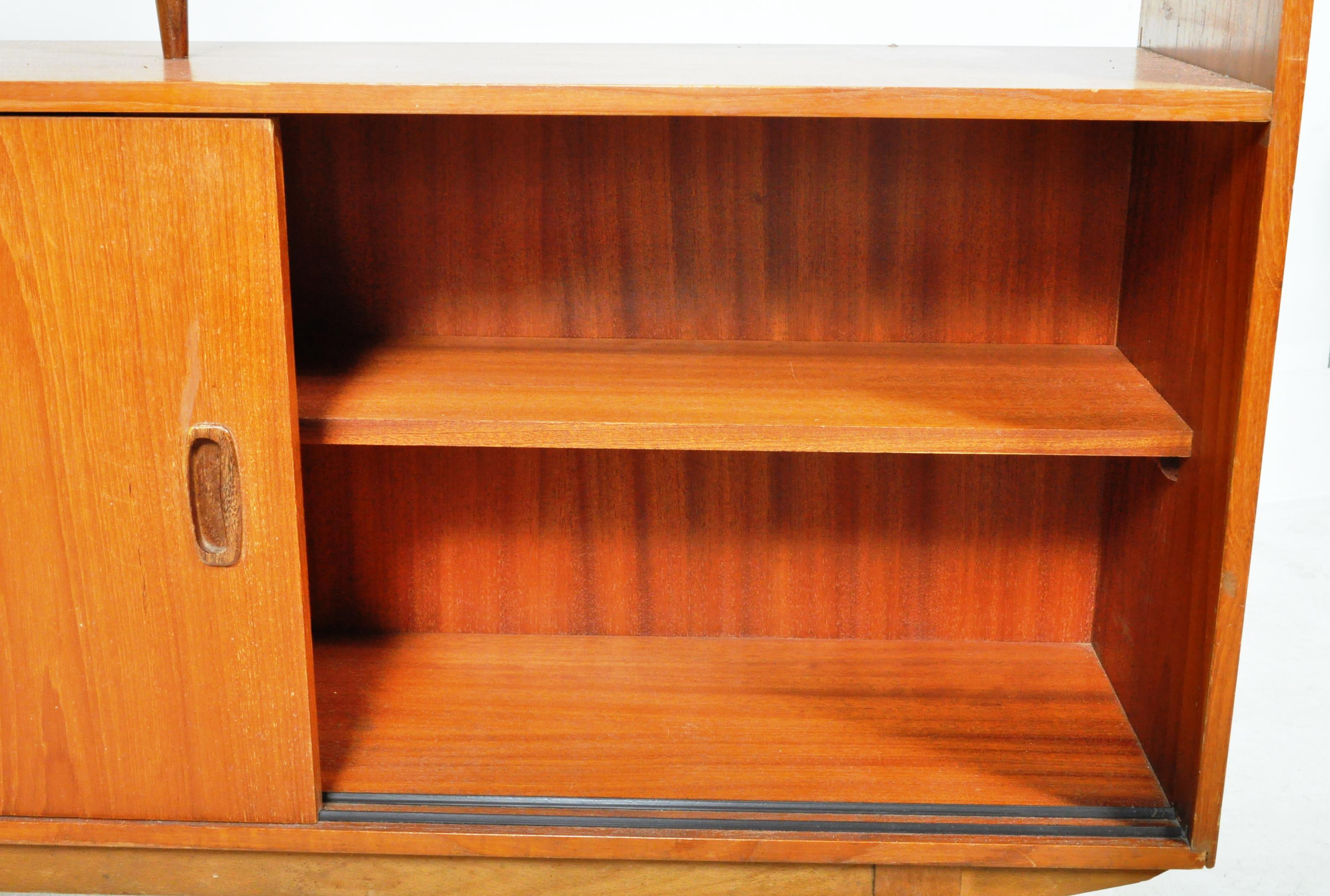 MID CENTURY TEAK WOOD ROOM DIVIDER BOOKCASE DISPLAY UNIT - Image 6 of 8