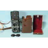 A Rollei Magic TLR camera, no.2510097, with Schneider Xenar f3.5/75cm lens, in case, (unchecked,
