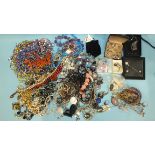 A quantity of costume jewellery.