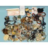 A quantity of costume jewellery.