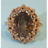 A 9ct gold dress ring set smoky quartz, size N, 3.6g.