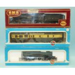 Airfix OO gauge, 54124-2 Castle Class GWR 4-6-0 locomotive RN4073 "Caerphilly Castle"; 54150-1 GWR