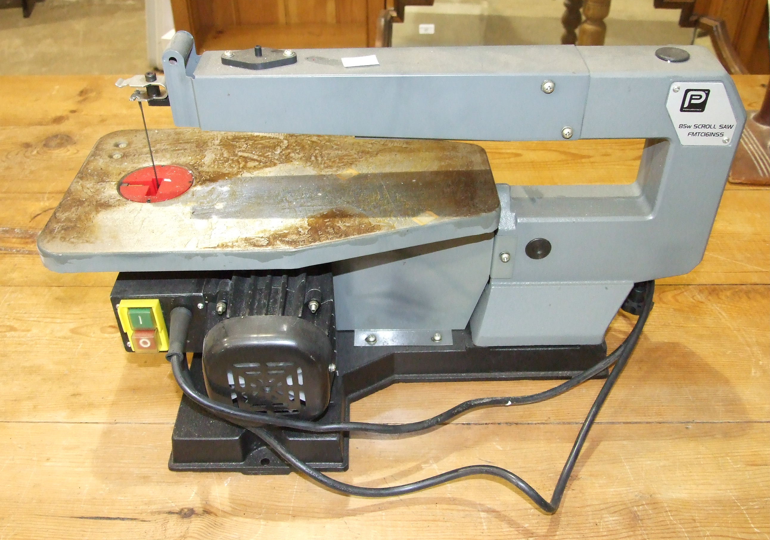 A Performance 85W scroll saw, FMTC161NSS.