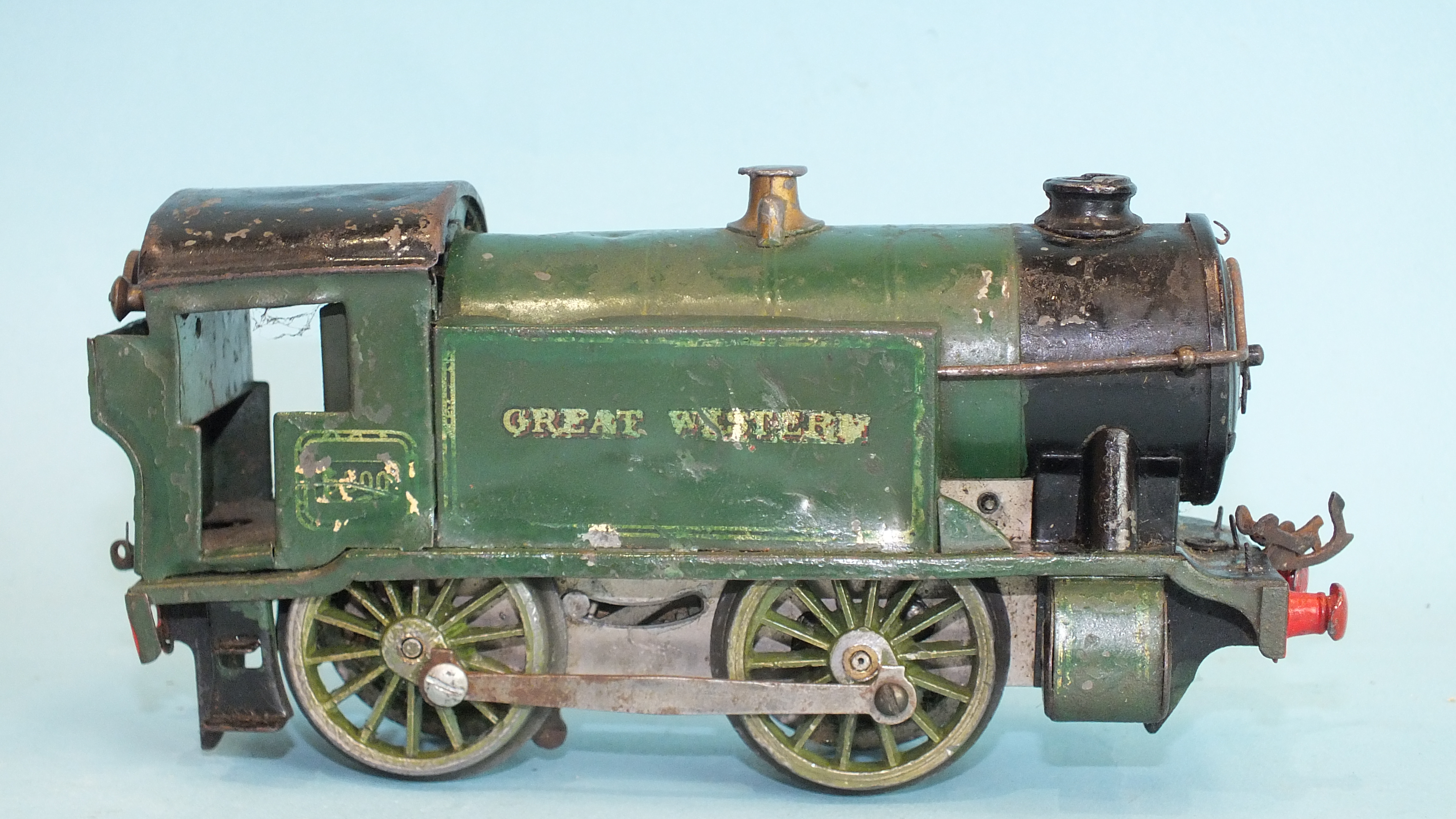 Hornby O gauge, c/w No.1 Special GWR 0-4-0 tank locomotive RN5500, (a/f, worn, screw replaced).