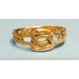 An 18ct gold knot ring with 'plaited' shank, size S, 4.8g.