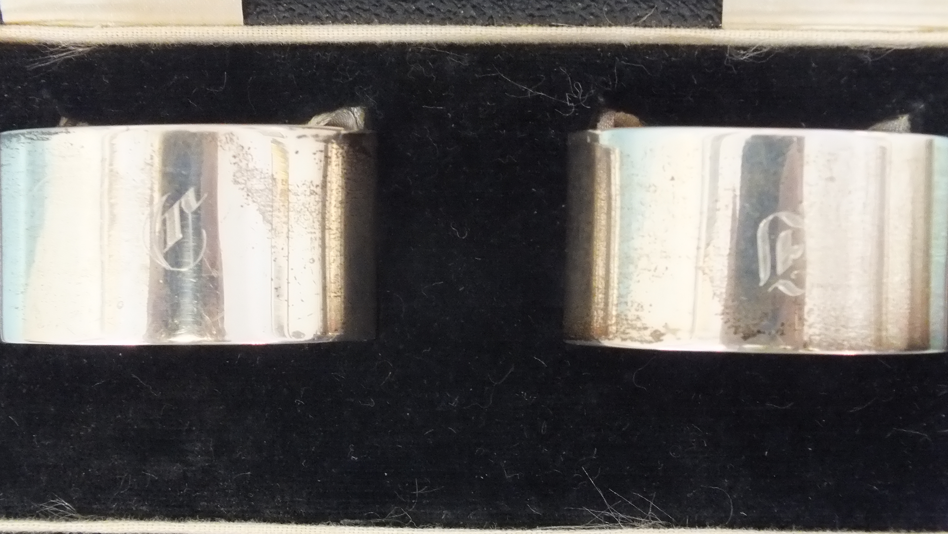 A pair of heavy-gauge oval silver napkin rings, engraved with initials, makers Elkington & Co, - Image 2 of 2