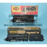 Wrenn OO gauge, W2224 Class 8F BR 2-8-0 locomotive RN 48073, no box, an empty Wrenn W2219 box and