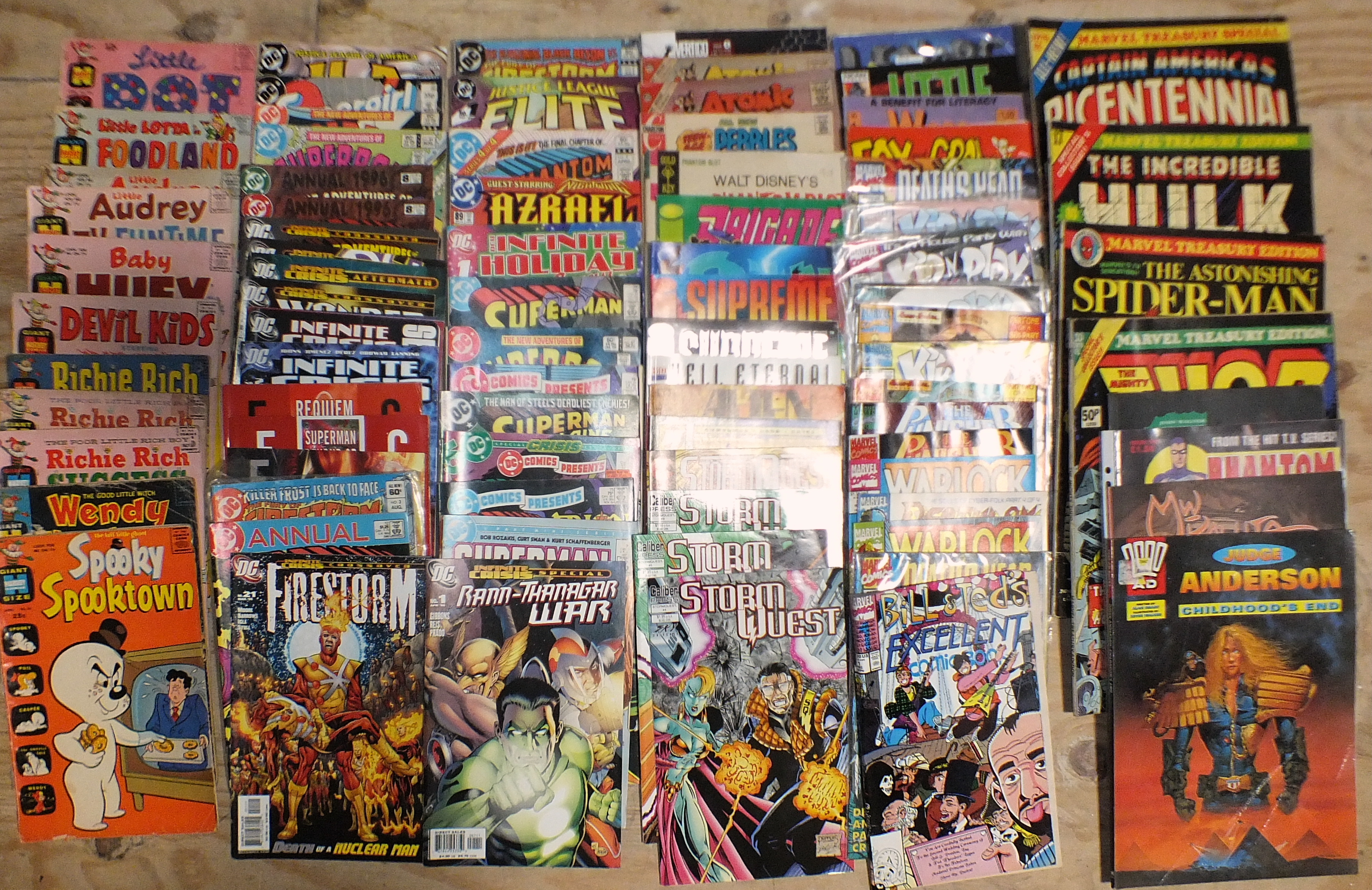 A quantity of comics: Marvel (18), DC (31), Harvey (12) and 24 others, various, (95).
