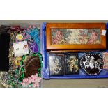Various jewellery boxes and a quantity of costume jewellery.