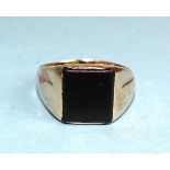 A gold signet ring set rectangular onyx plaque, unmarked, tests as 14-18ct gold, with 9ct gold
