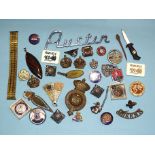 A collection of costume jewellery and miscellaneous items.
