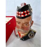 CASED CHARACTER JUG GRANTS WHISKY 25 YR 750 ML 43 % VOL