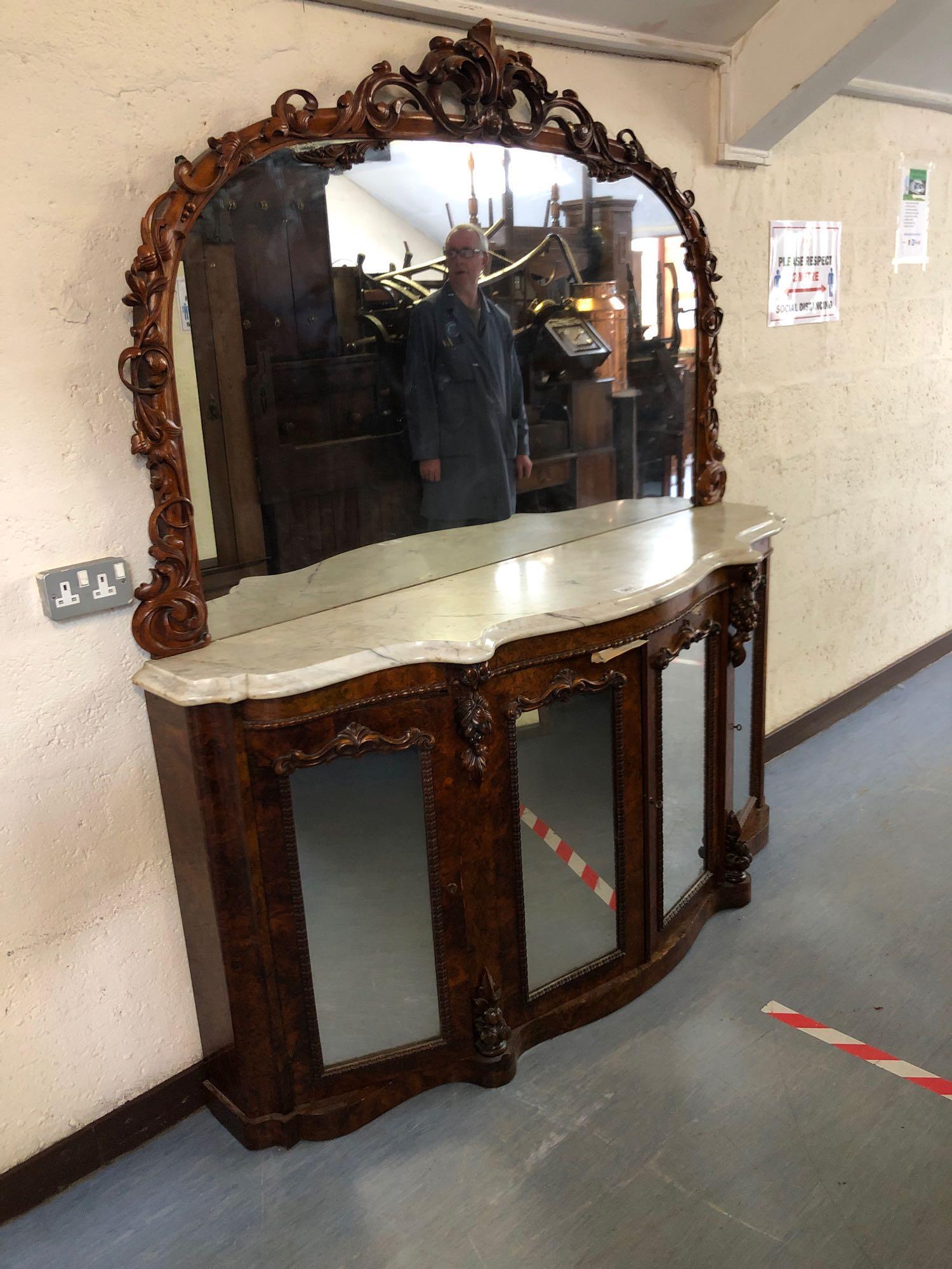 MIRRORED BACK CREDENZA - Image 3 of 27