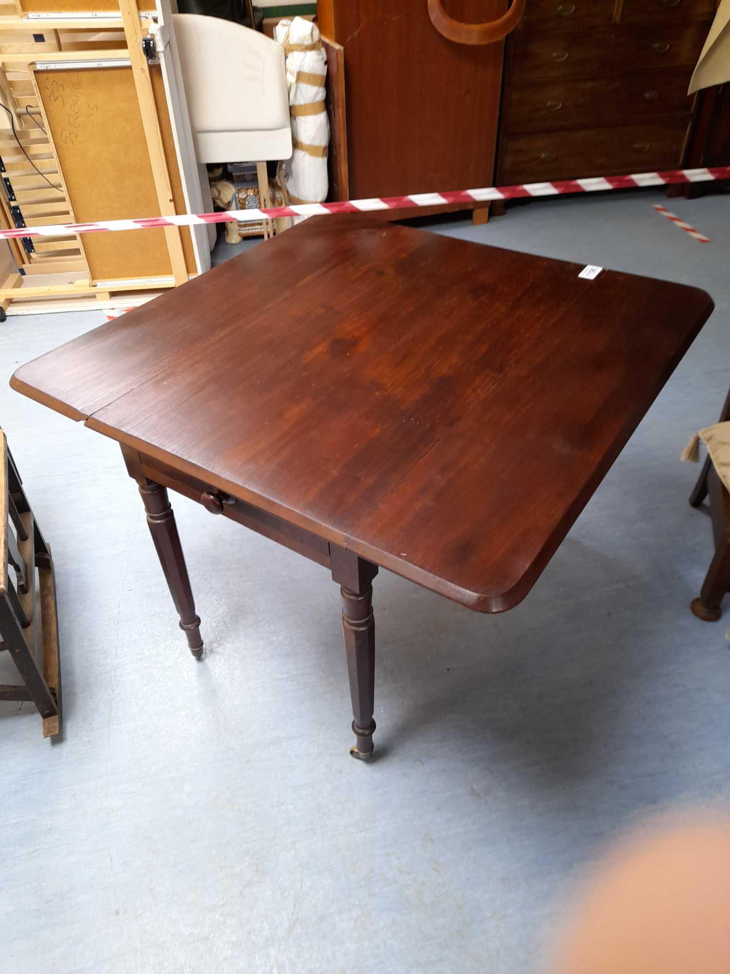 PEMBROKE TABLE - Image 5 of 6