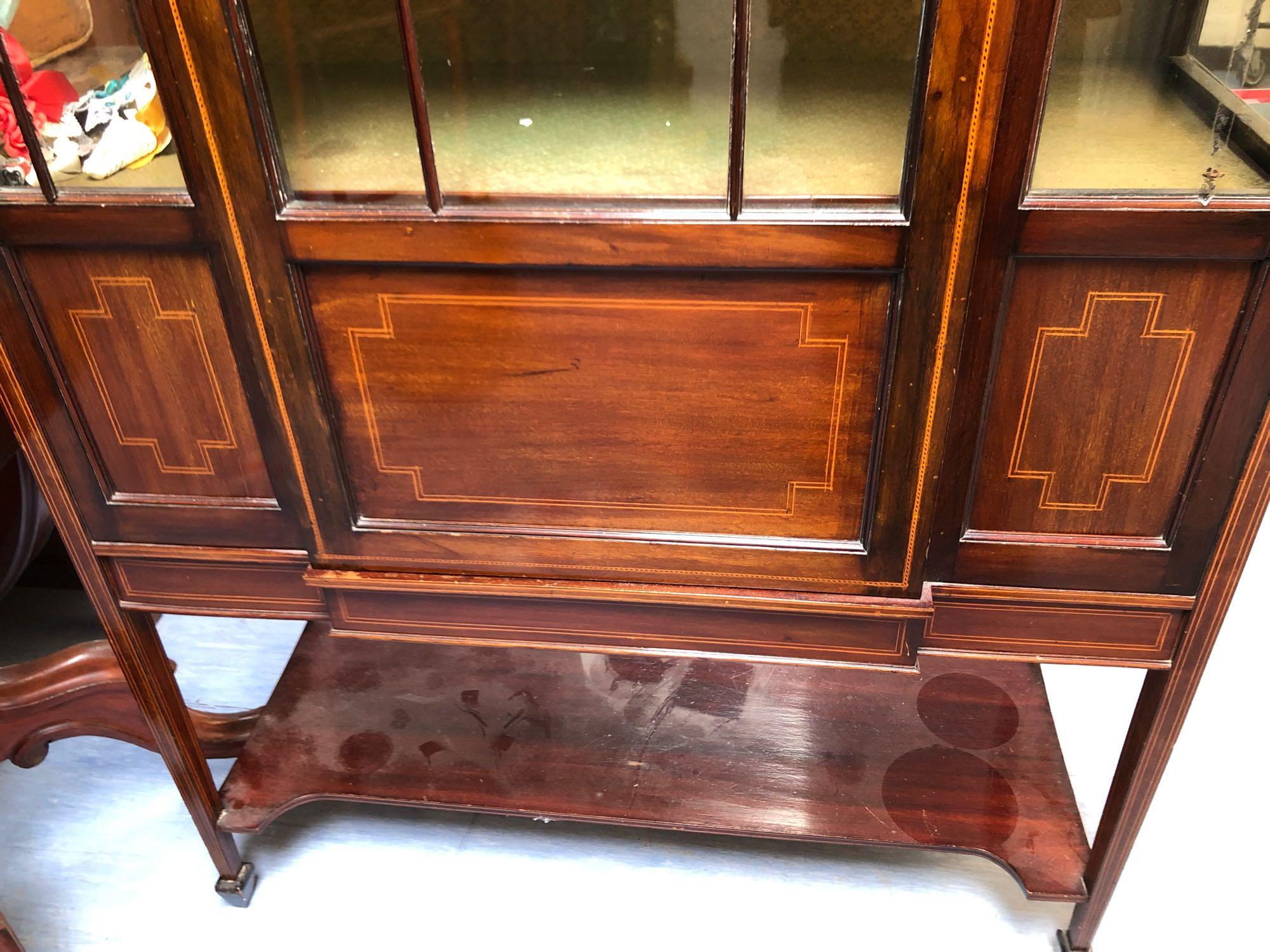 INLAID GLASS DISPLAY CABINET(AF) - Image 14 of 15