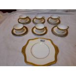 19 PCE MINTON BUCKINGHAM TEA SERVICE