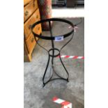 METAL WASH STAND