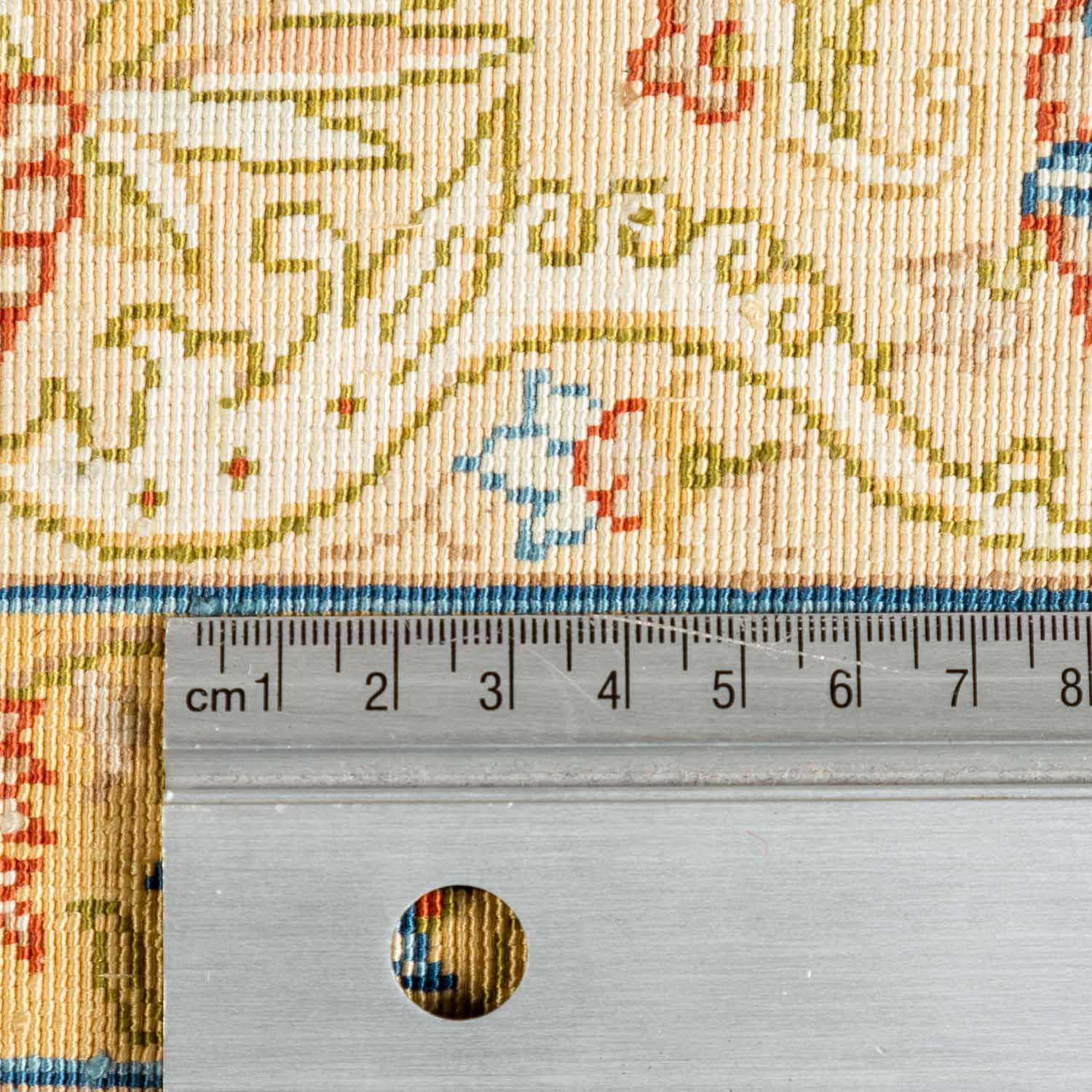 Orientteppich aus Seide. HEREKE, 159x95 cm.Das Innenfeld zeigt ein hellbeigefarbenes G - Image 5 of 5
