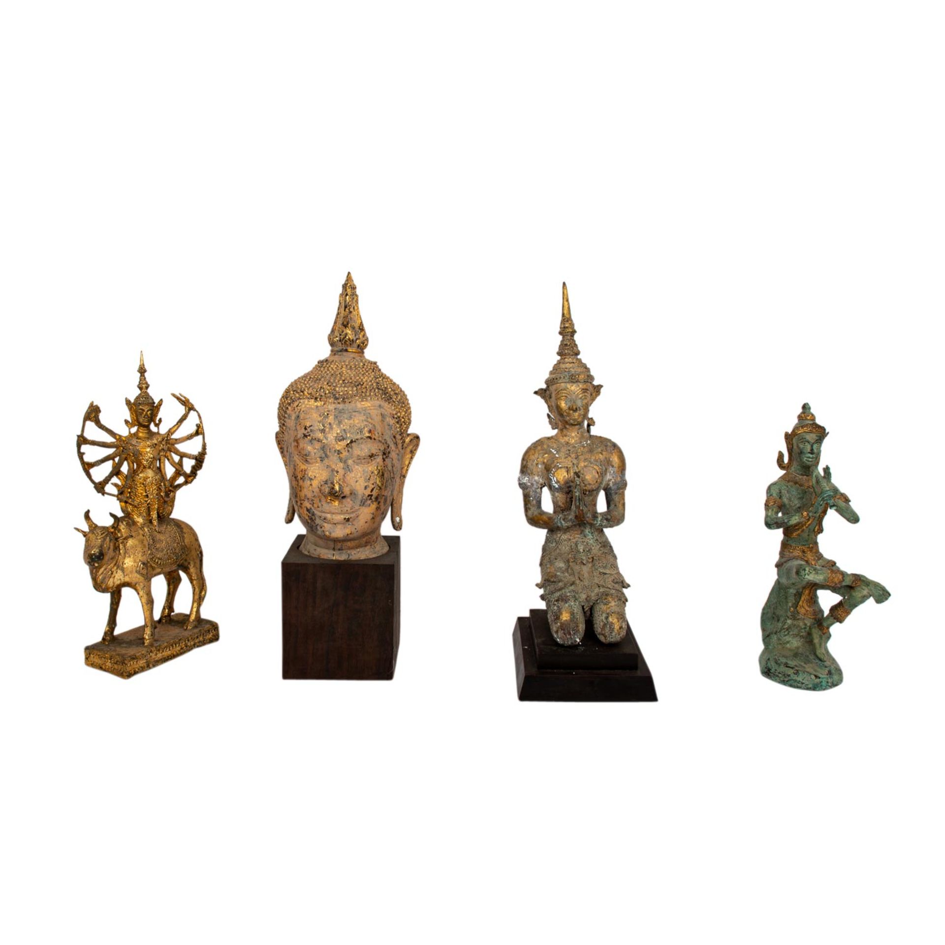 Sammlung von 8 Skulpturen überwiegend aus THAILAND, 20. Jh.:1 Buddha-Kopf und versch - Image 2 of 7