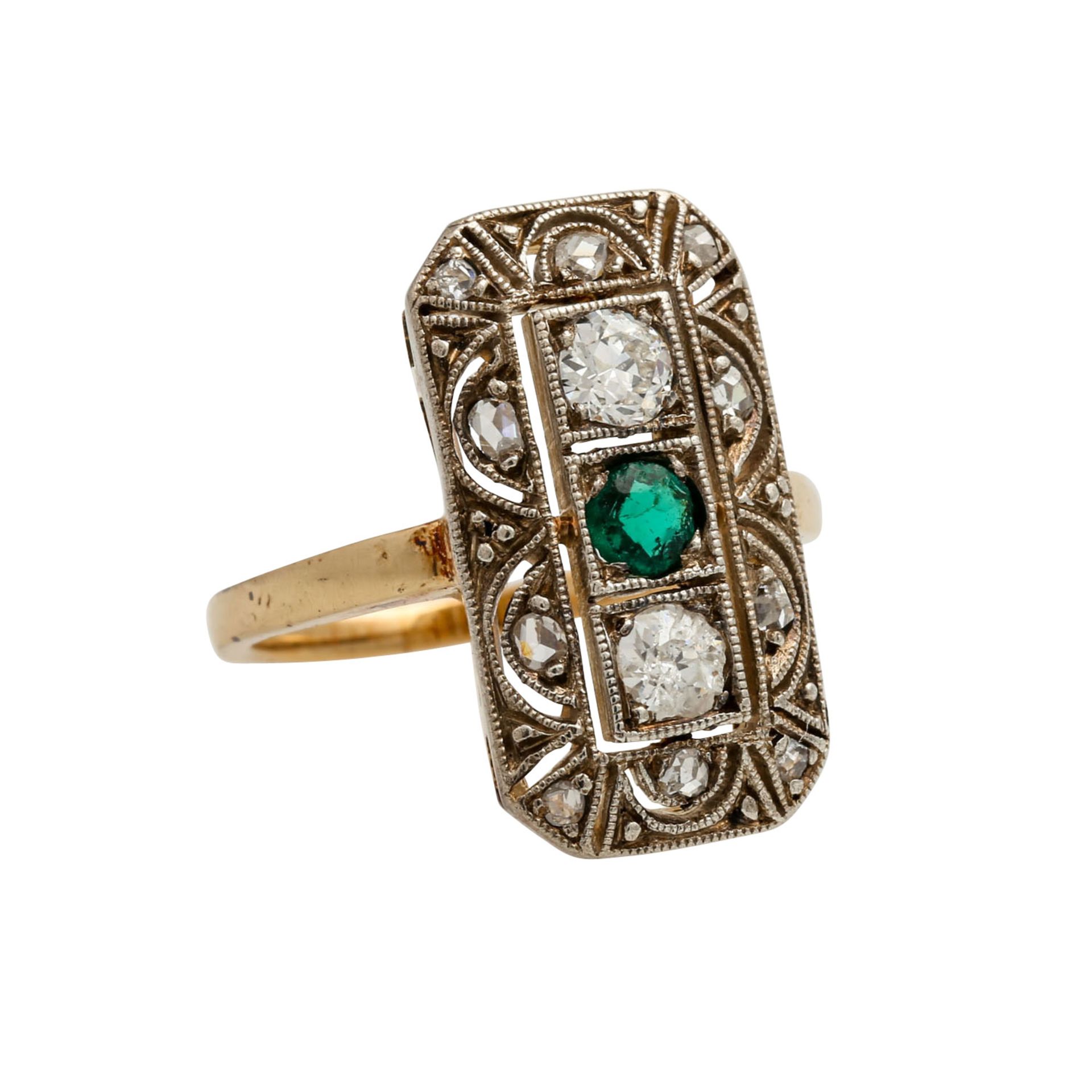 Art Déco Ring mit Diamanten im Altschliff, zus. ca. 0,20 ct, weitere Diamantrosen, grüner