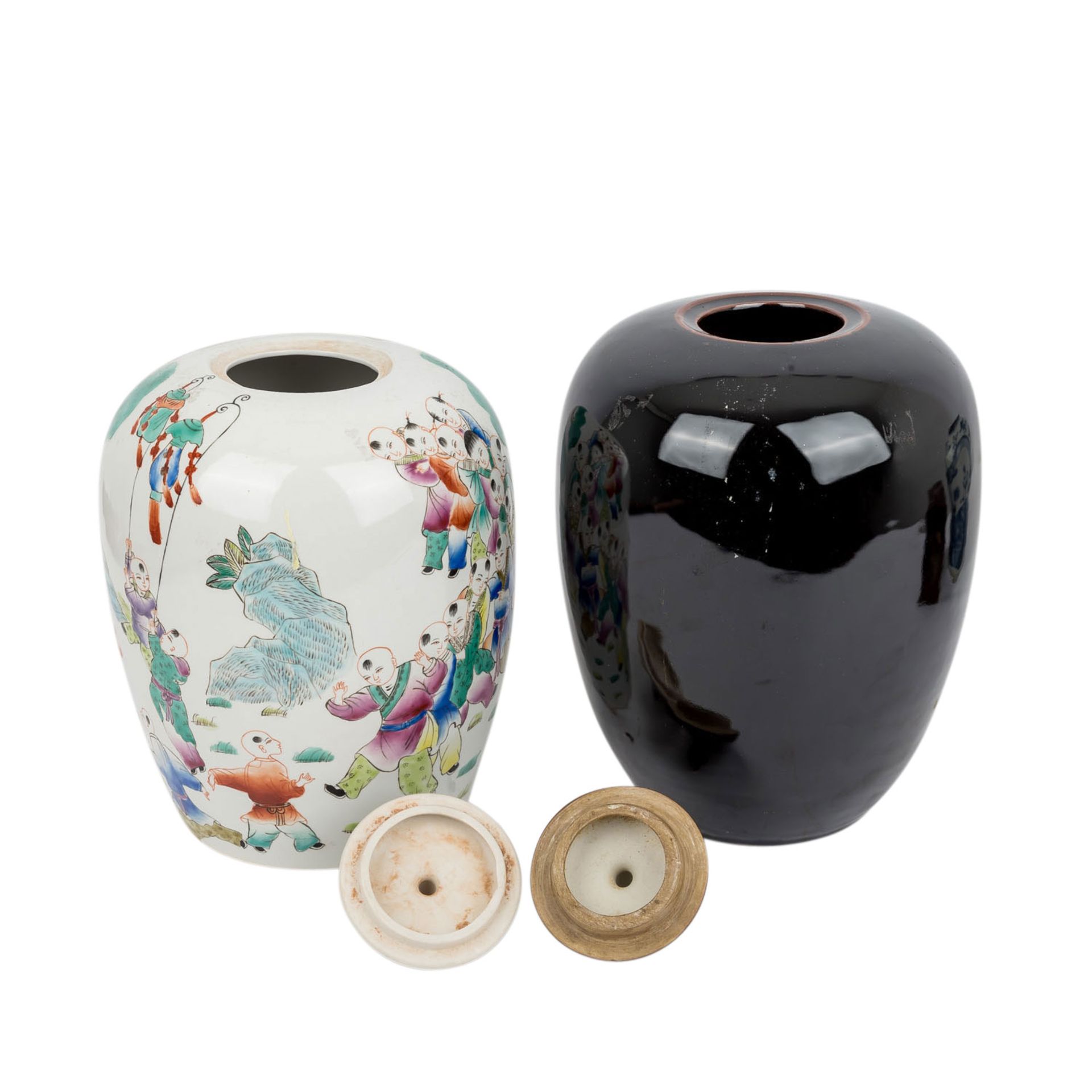 2 Deckelvasen. CHINA. 1 unifarbene Vase, mit hochglänzender schwarz-brauner Glasur, H - Bild 4 aus 5