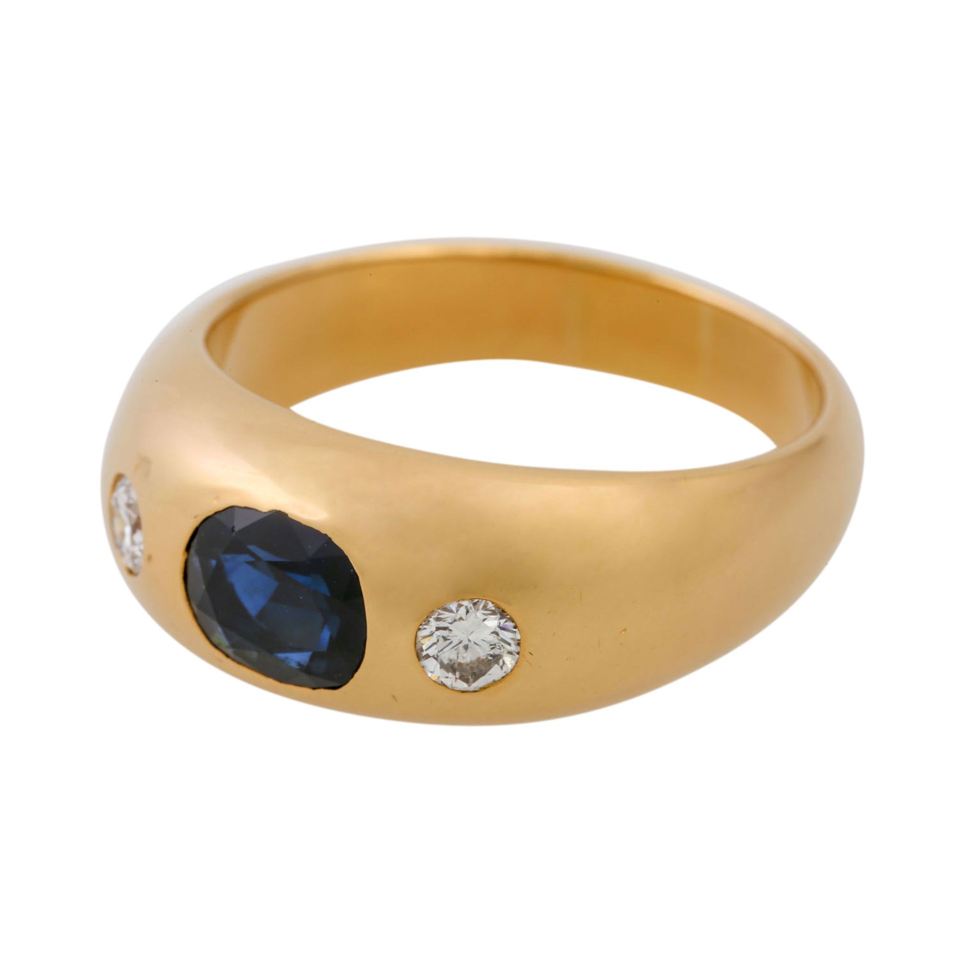 Bandring mit oval fac. Saphir und 2 Brillanten, zus. ca. 0,38 ct, graviert, ca. FW-WEI - Image 5 of 7