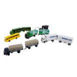 FALLER car system Konvolut aus 5 slot-cars, H0, bestehend aus 4 LKW'S und 1 Bus sowie