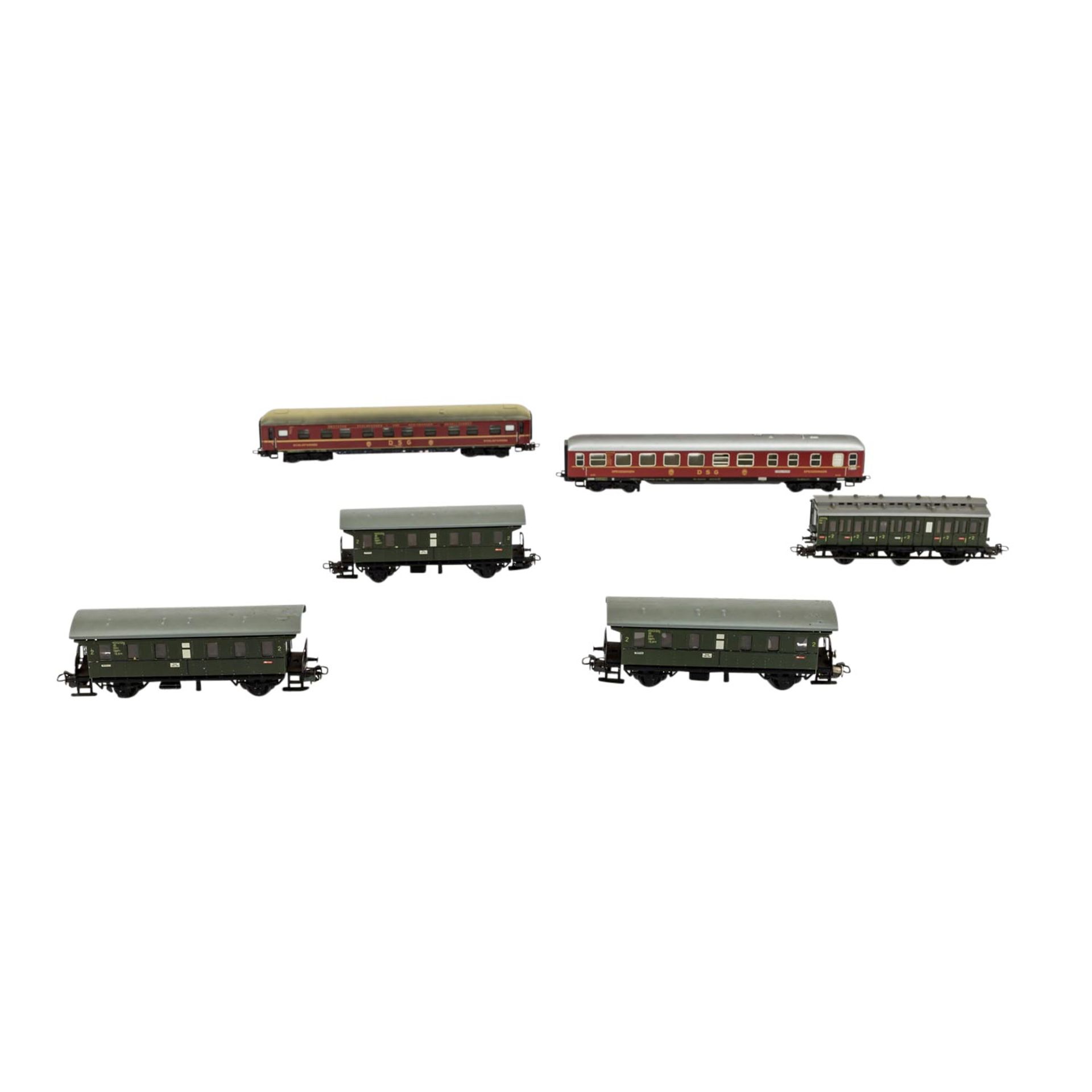 MÄRKLIN Konvolut von zwei Lokomotiven und 16 Personenwagen, Spur H0, bestehend aus Te - Image 4 of 4