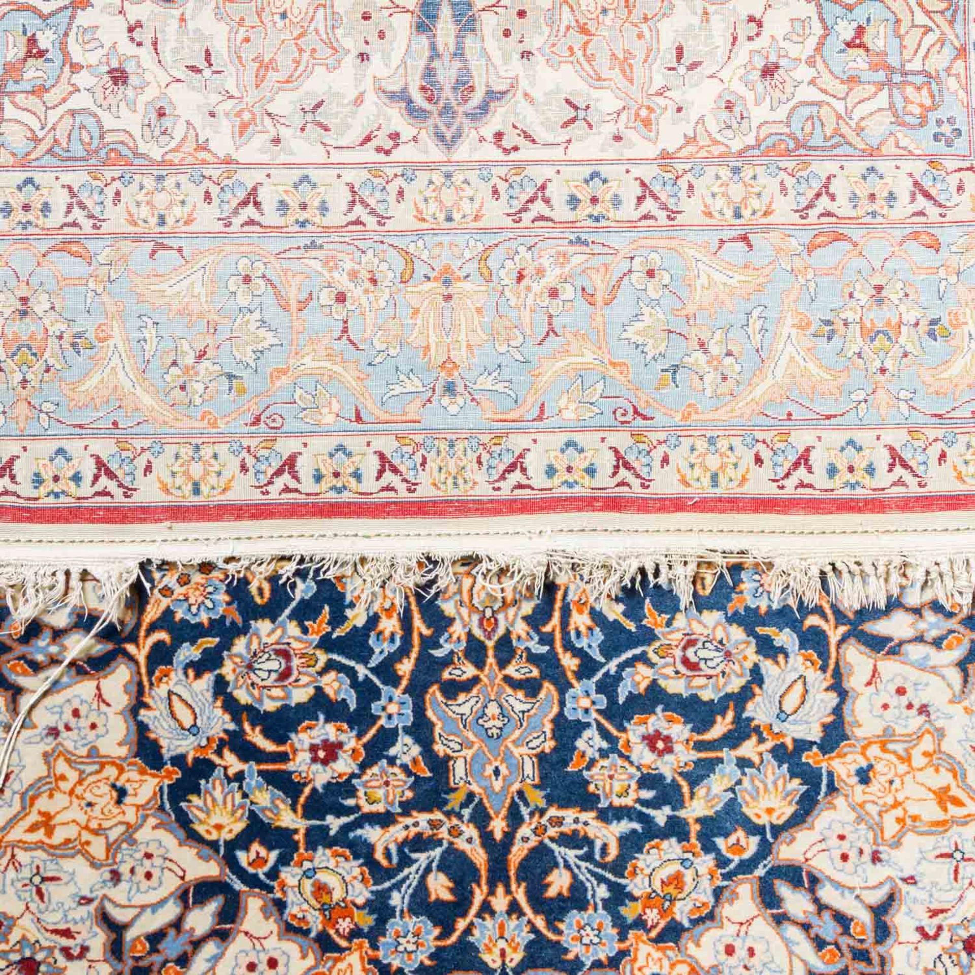 3 Orientteppiche mit Seide. ISFAHAN/PERSIEN, 1970er Jahre Zentralmedaillonteppiche, fe - Bild 3 aus 7