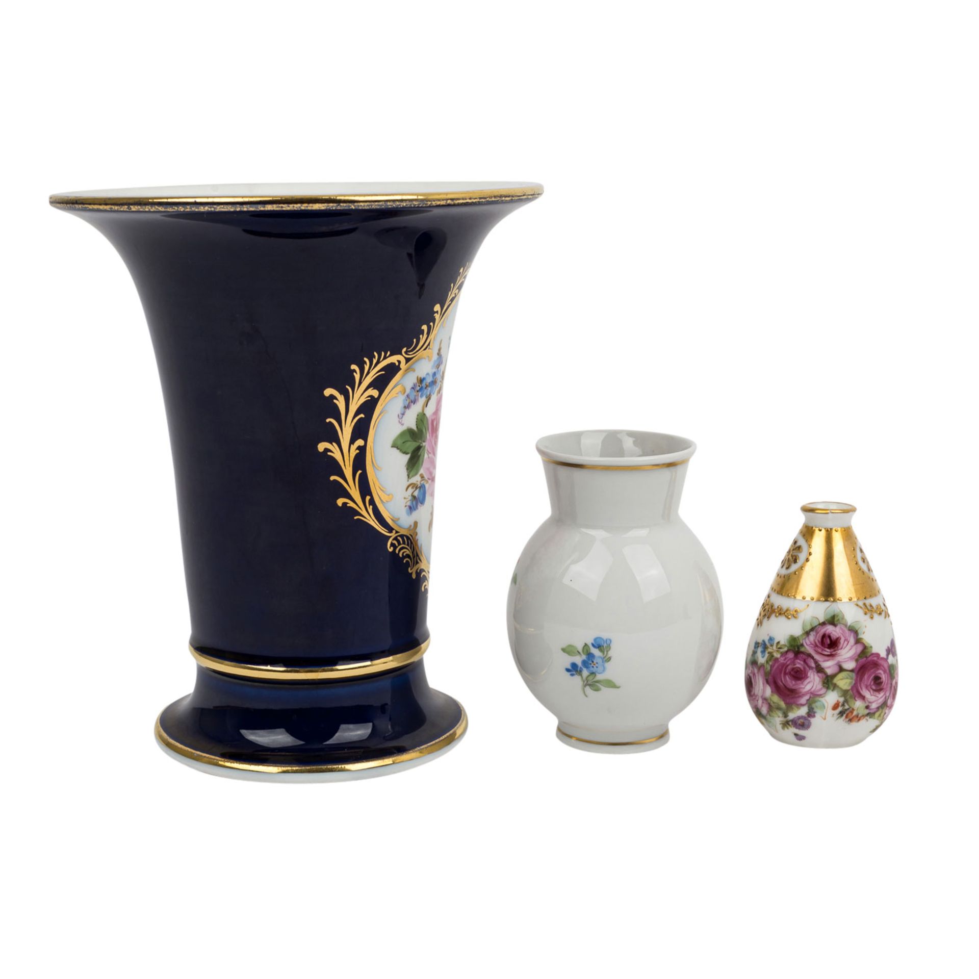 MEISSEN u.a. 3-tlg Konvolut Vasen, 20. Jh. bestehend aus Trompetenvase mit kobaltblaue - Image 4 of 6