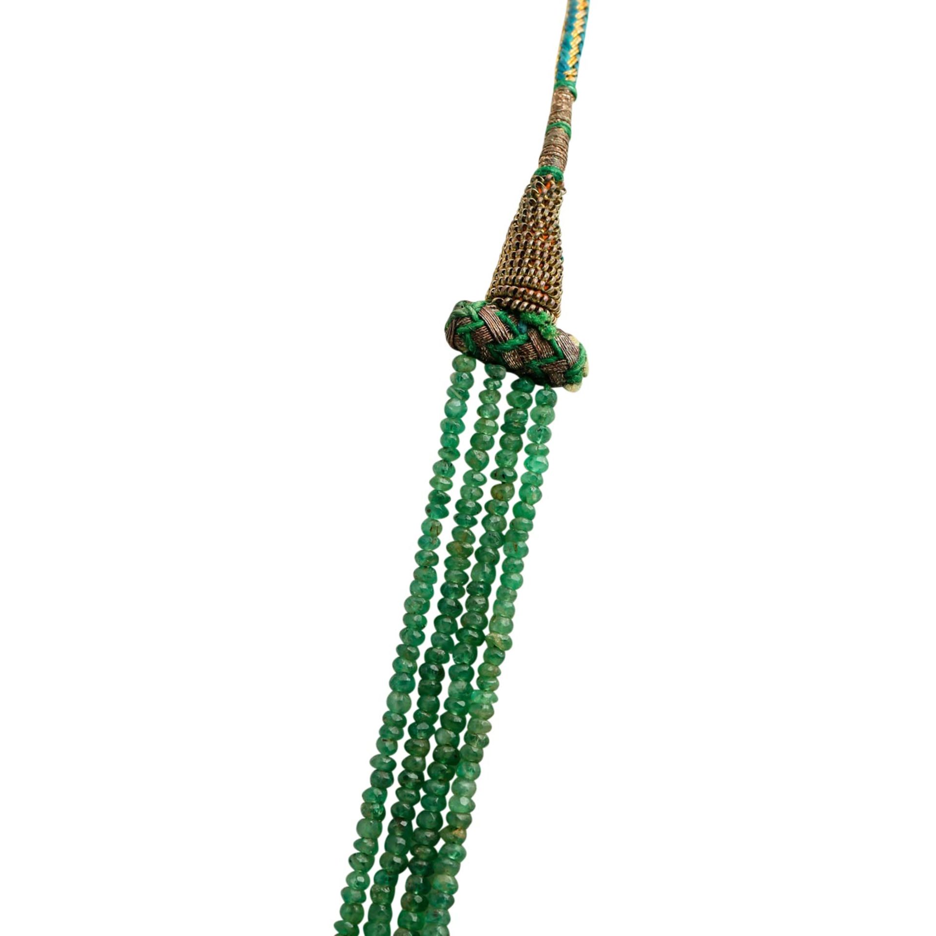 Smaragdkette 4-reihig, facettierte Linsen ca. 2,5-5 mm im Verlauf, tansparent bis tran - Bild 3 aus 4