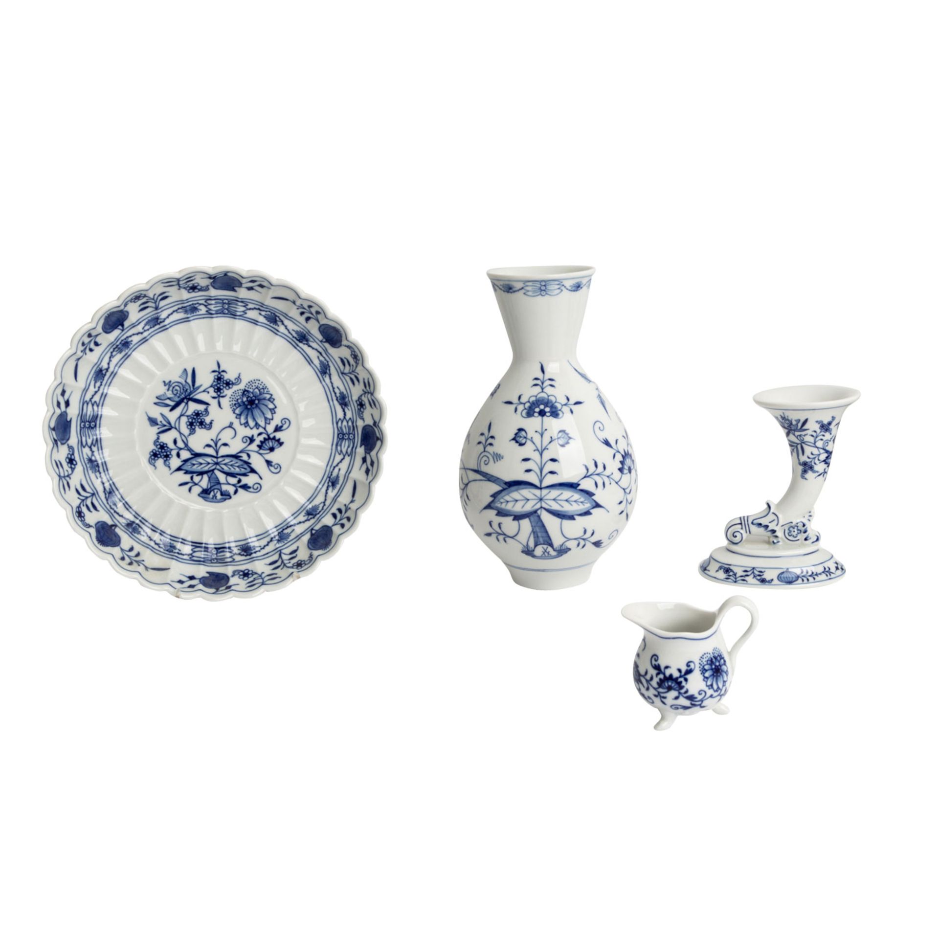 MEISSEN ca. 30 Serviceteile 'Zwiebelmuster', 1. Wahl, 20. Jhd. - Image 2 of 5