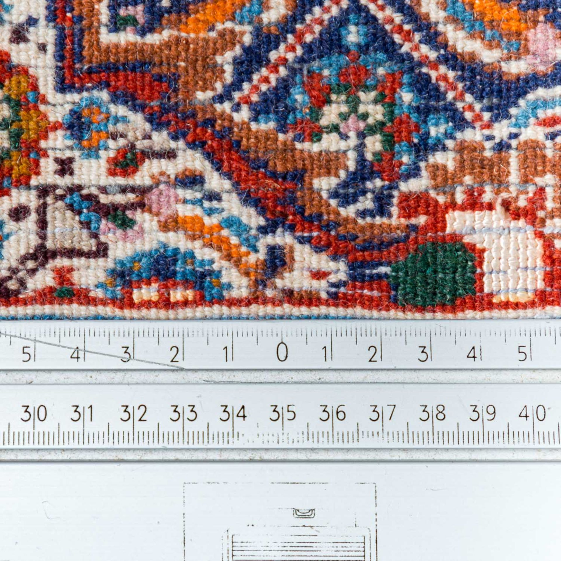 Orientteppich. MOUD MAHI/PERSIEN, 20. Jh., 326x288 cm. - Image 5 of 5