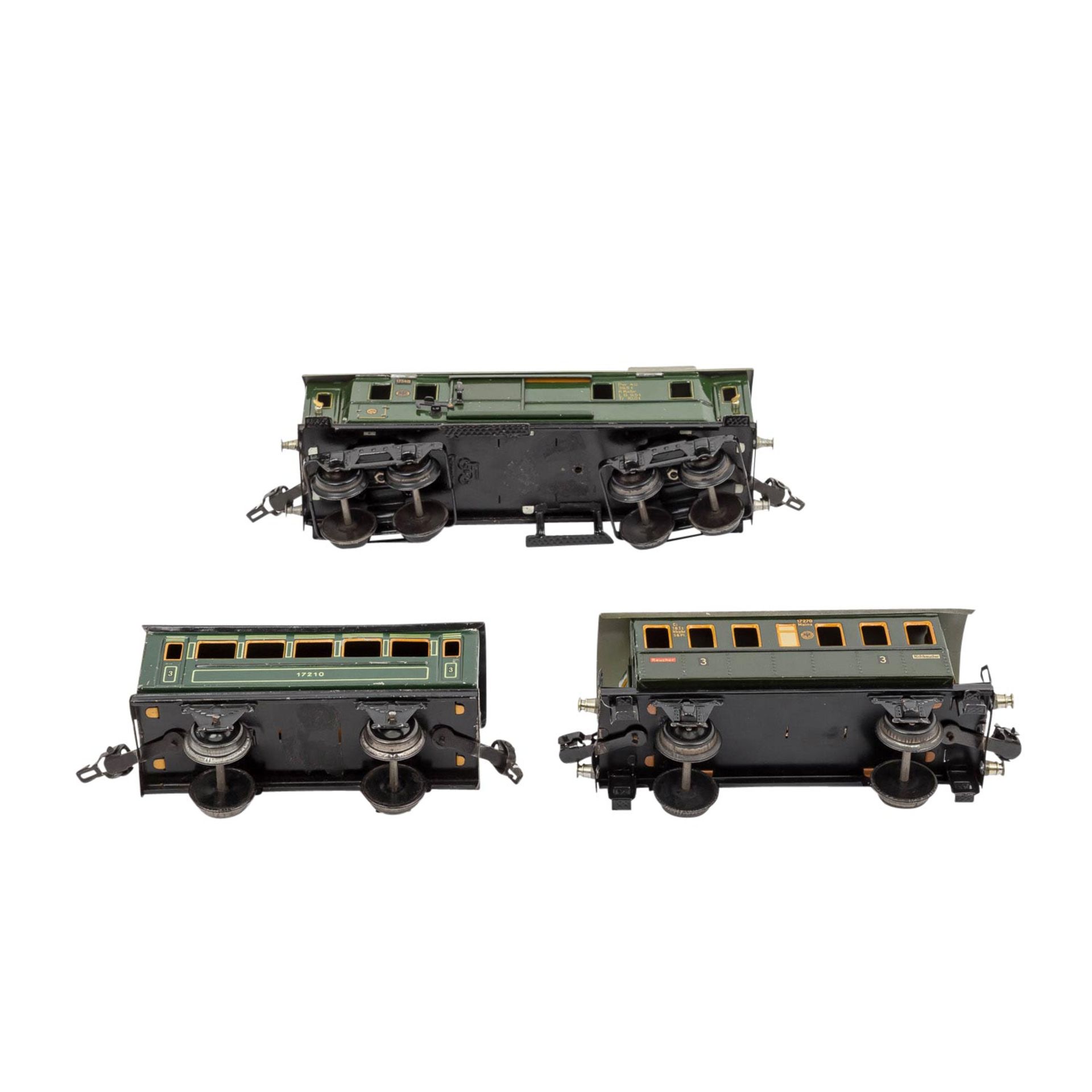 MÄRKLIN zwei Personen- und ein Gepäckwagen, Spur 0, 1932-49, - Image 5 of 6