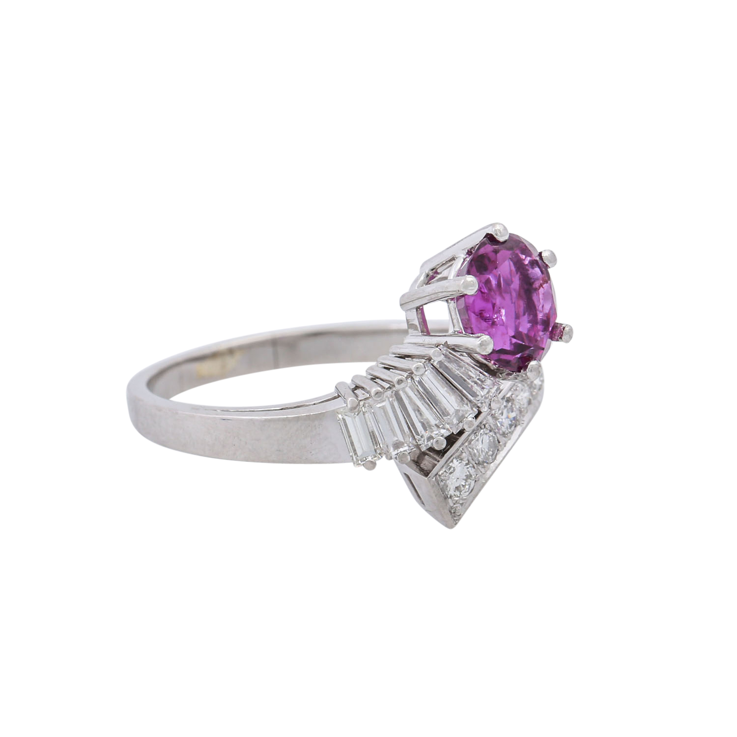 Ring mit Rubin, Diamanten und Brillanten,