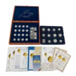Die kleinsten Goldmünzen Europas - Holzschatullemit 36 Münzen und Medaillen, insgesa