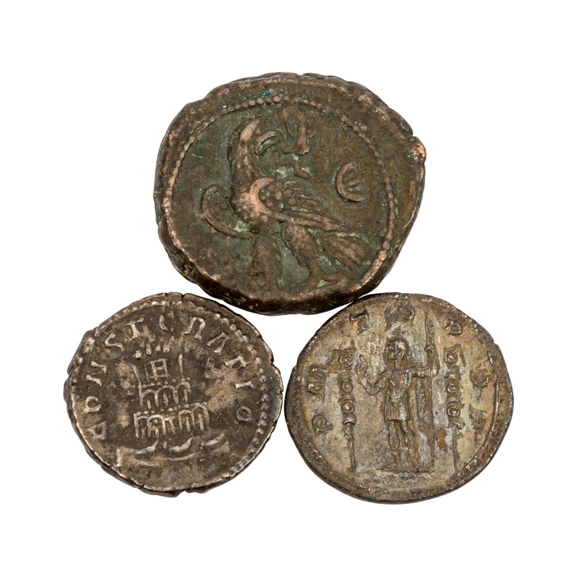 3 Münzen des Römischen Reiches -dabei u.a. 1 x Röm. Kaiserreich - Denar 2.Jh.n.Chr. - Bild 2 aus 2