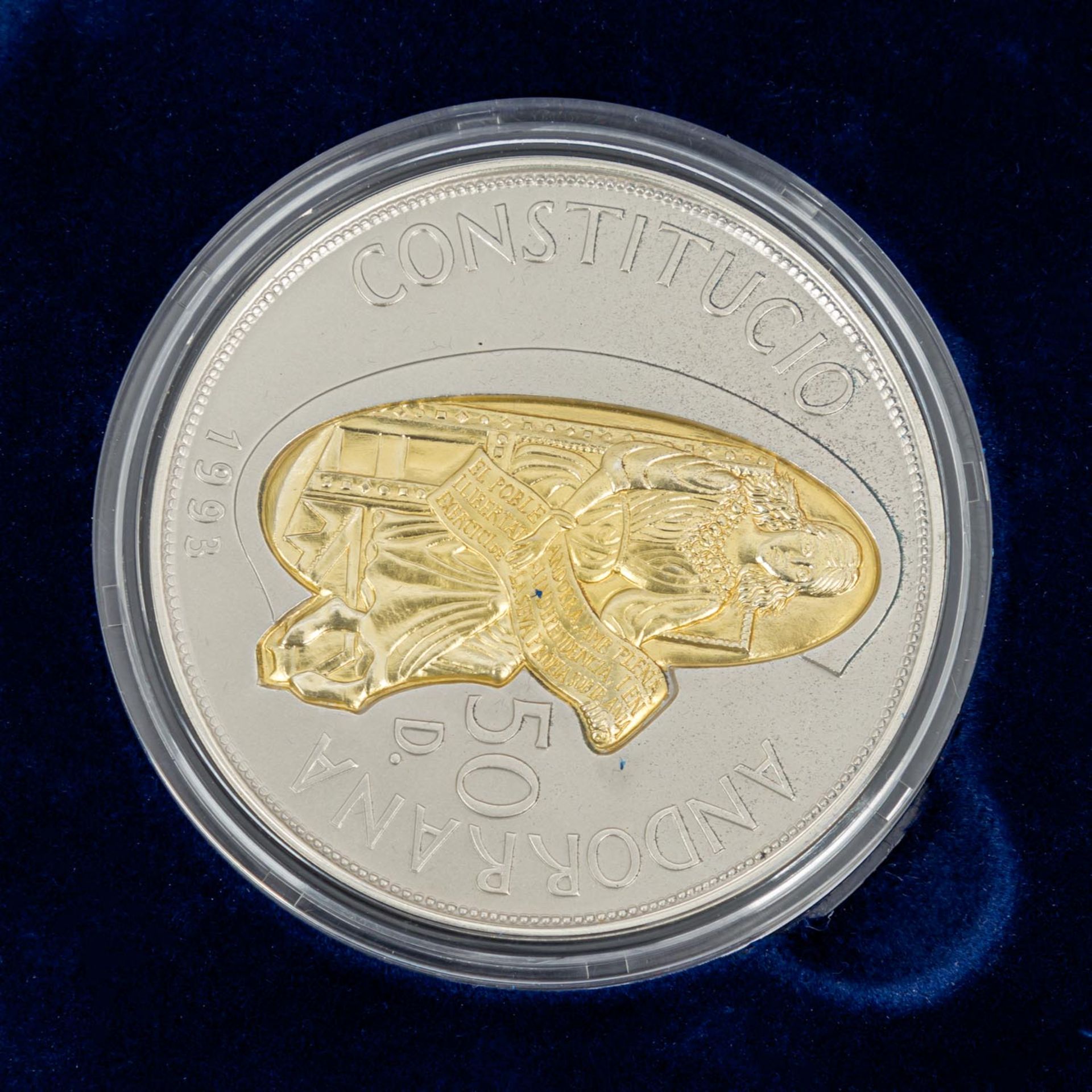 Andorra - 50 Diners 1993, 155,5 Gr. Silber (925/000) + 3,6 Gramm Gold (917/000), auf d - Bild 2 aus 2