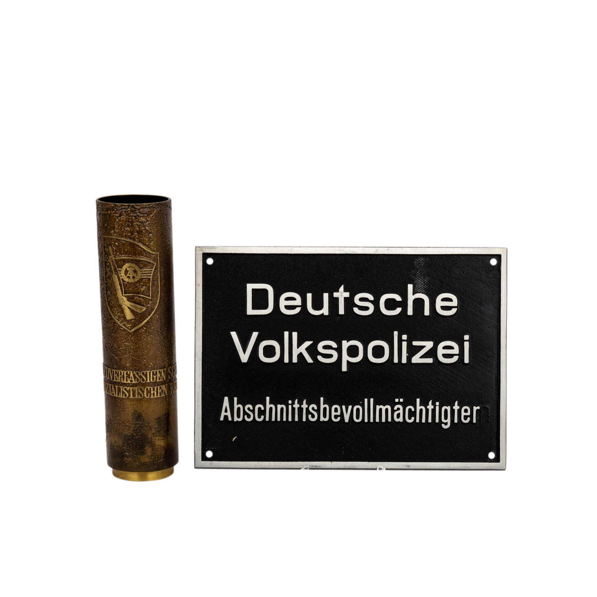 Polizeiwesen - Schild aus Metall Deutsche Volkspolizei Abschnittsbevollmächtigter, ca