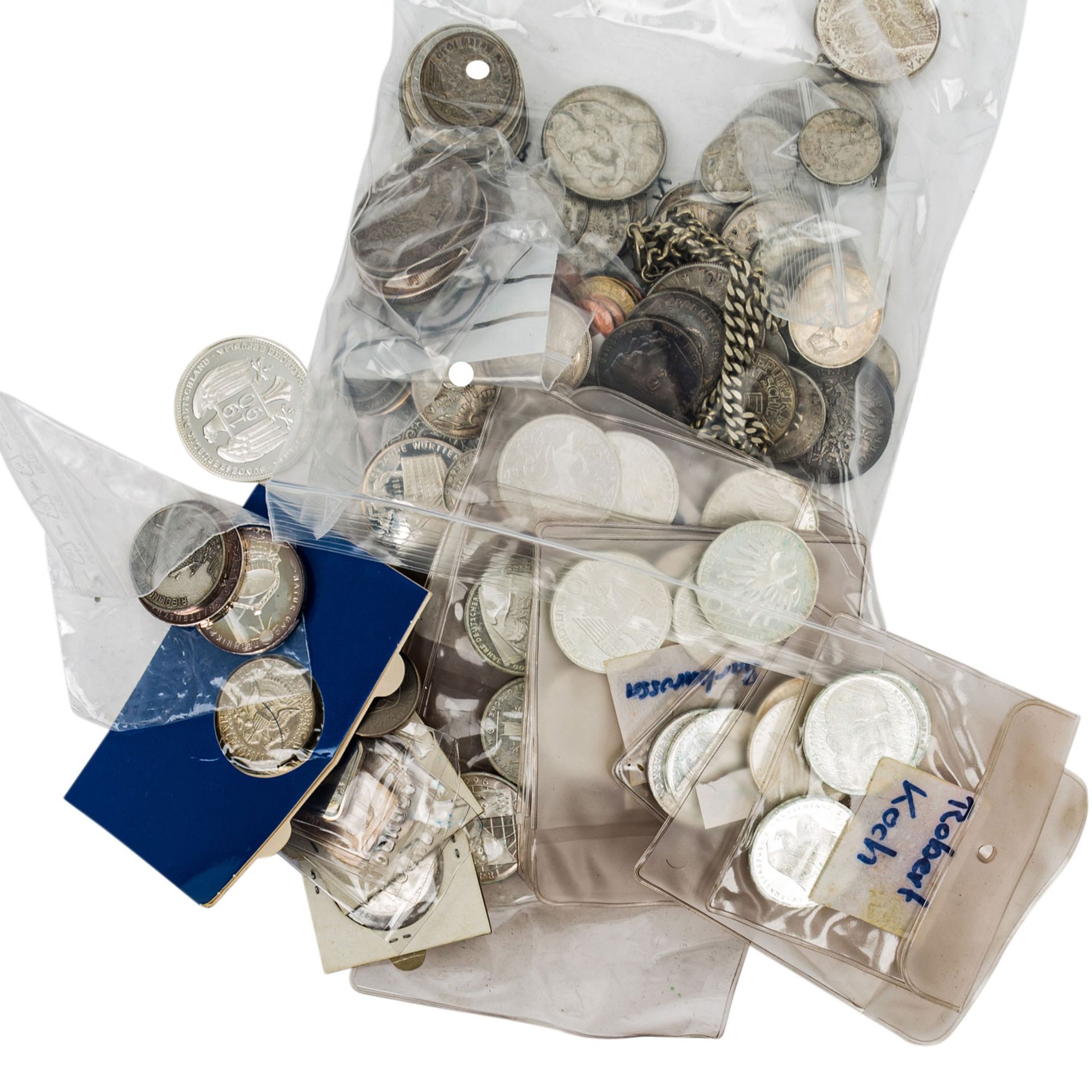 Karton mit Münzen und Medaillen, darin 11 x 1 oz. US Silver Eagle, 3 x 1 oz. Motivbar - Bild 11 aus 14