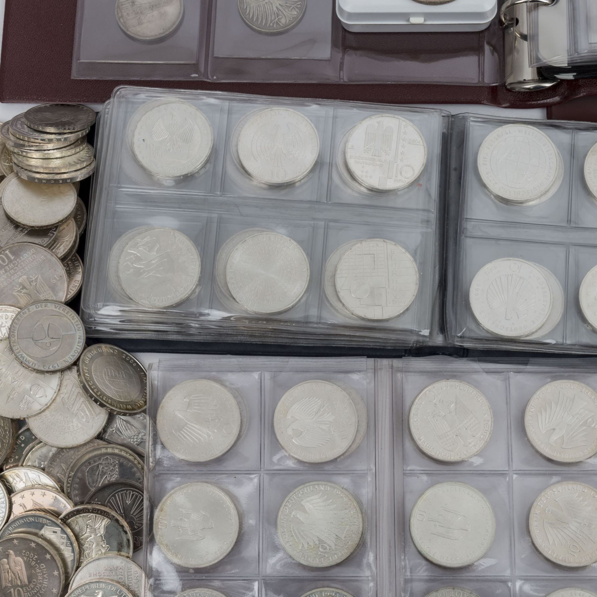 Großer Münzennachlass mit beträchtlichem Anteil BRD, darunter u.a. 147 x 10 DM, 136 - Bild 2 aus 7