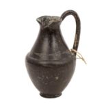 Antike Keramik aus Etrurien - einhenklige Kegelhalskanne mit kleeblattförmiger Mündu