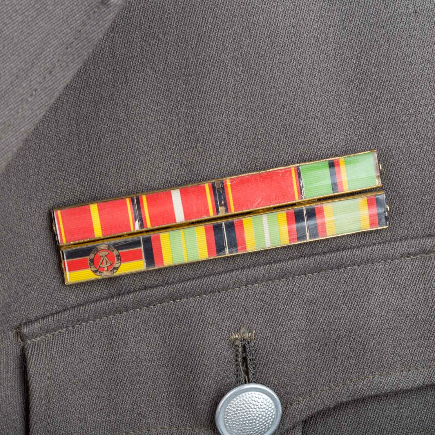 Uniformen - Dienstjacke der Nationalen Volksarmee - Image 3 of 7