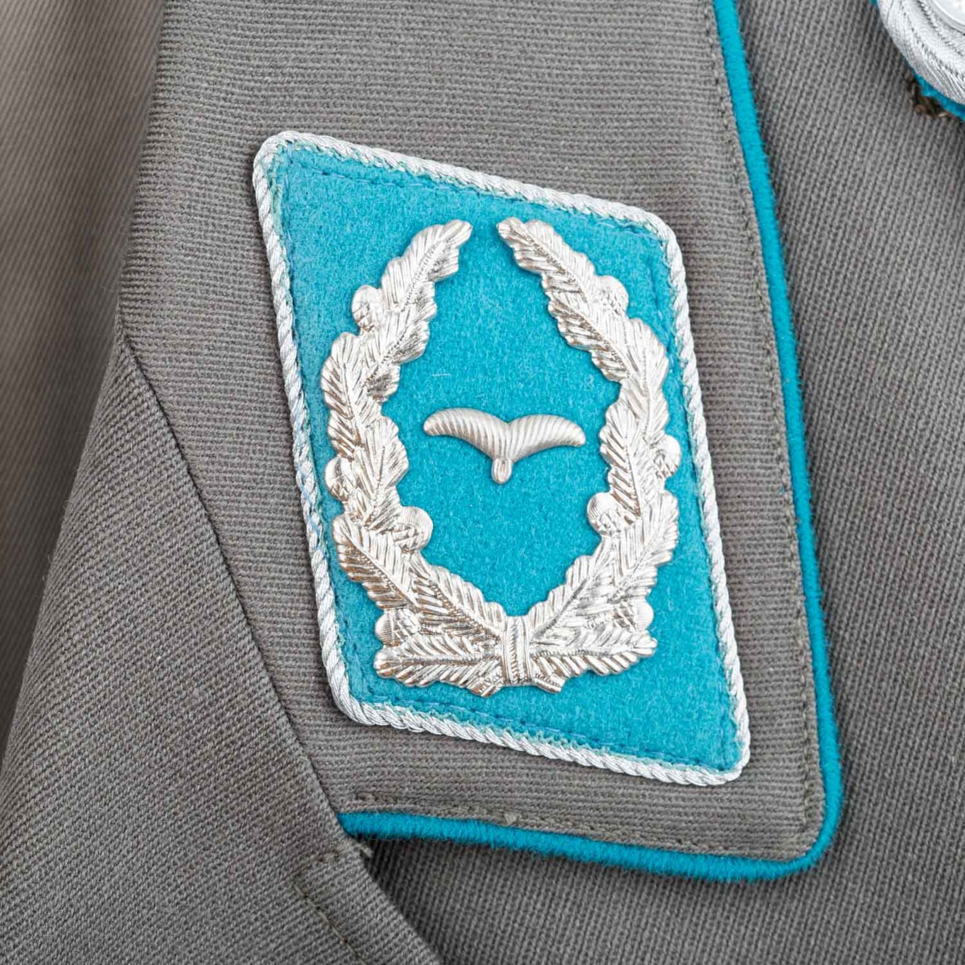 Uniformen - Dienstjacke der Nationalen Volksarmee - Image 4 of 6