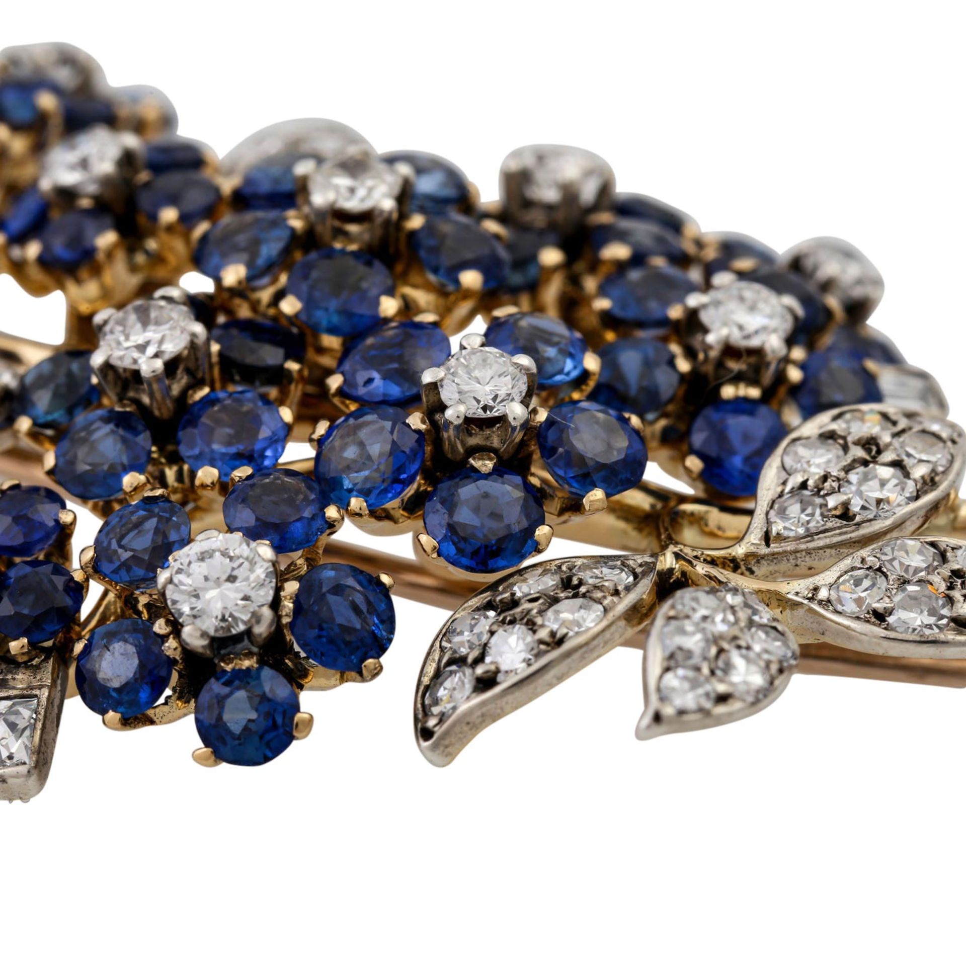 Feine Juwelenbrosche mit Saphiren und Diamanten,WBW (2013): 20.300 €, detailreiche B - Bild 5 aus 5