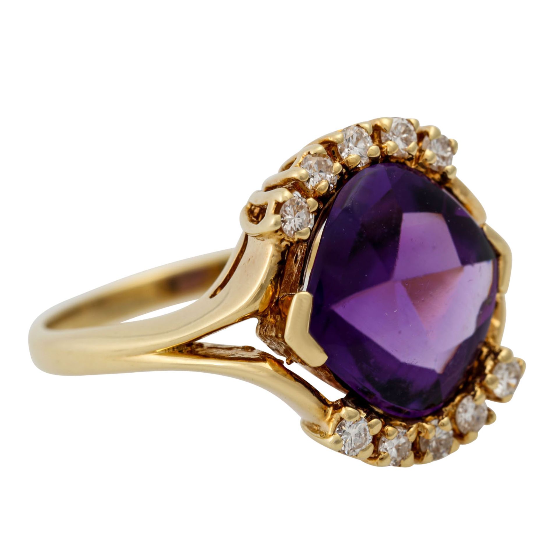 Konvolut mit Amethysten im Fantasieschliff und Brillanten,GG 14K, bestehend aus Armrei - Image 8 of 8