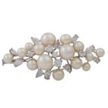 MEISTER Brosche mit Perlen und Diamanten von zus. ca. 2,1 ct, gute-mittl. Farbe und Re