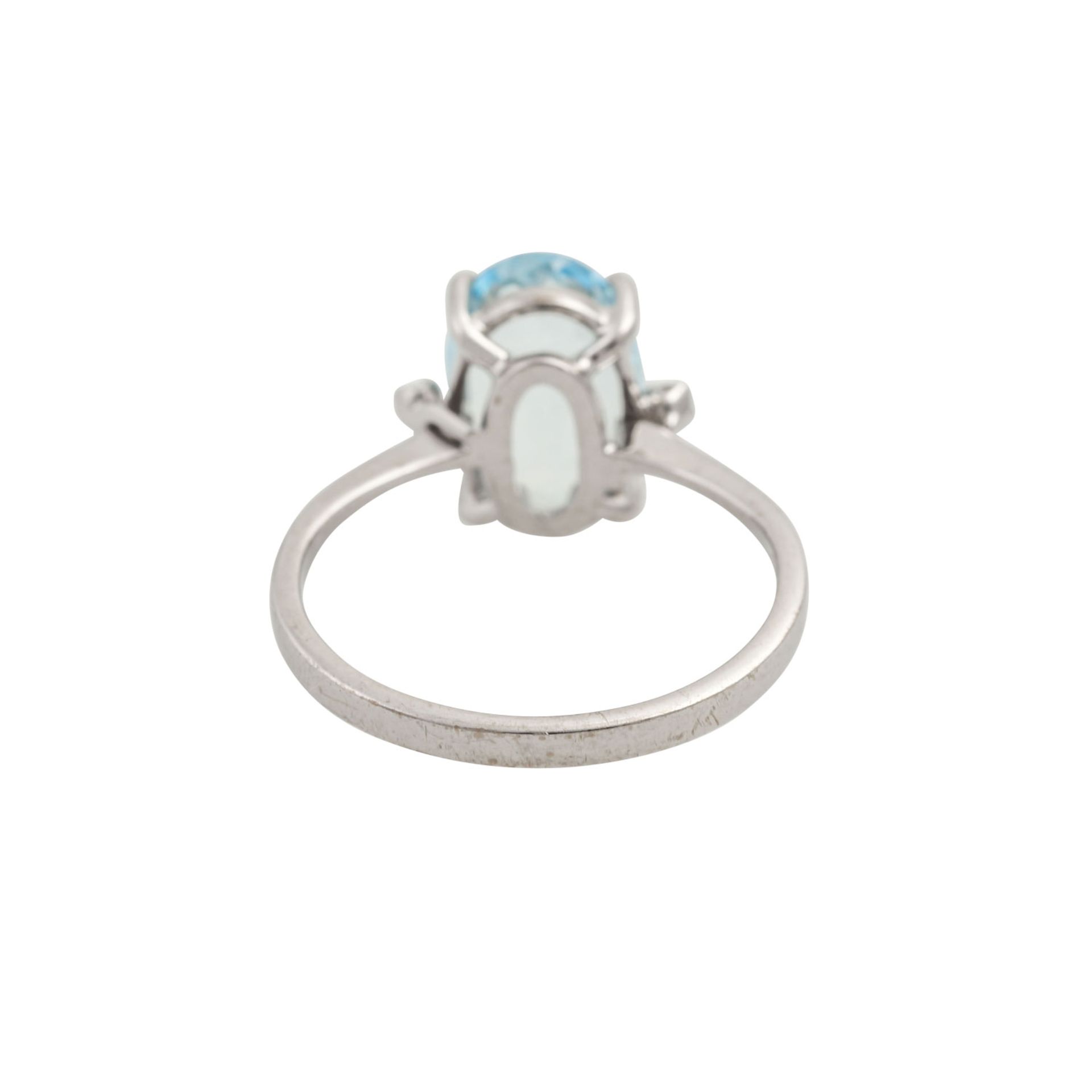 Ring mit oval facettiertem Aquamarin und 2 Achtkantdiamanten, WG 18K, 3,2 g, RW: 55, 2 - Bild 4 aus 4