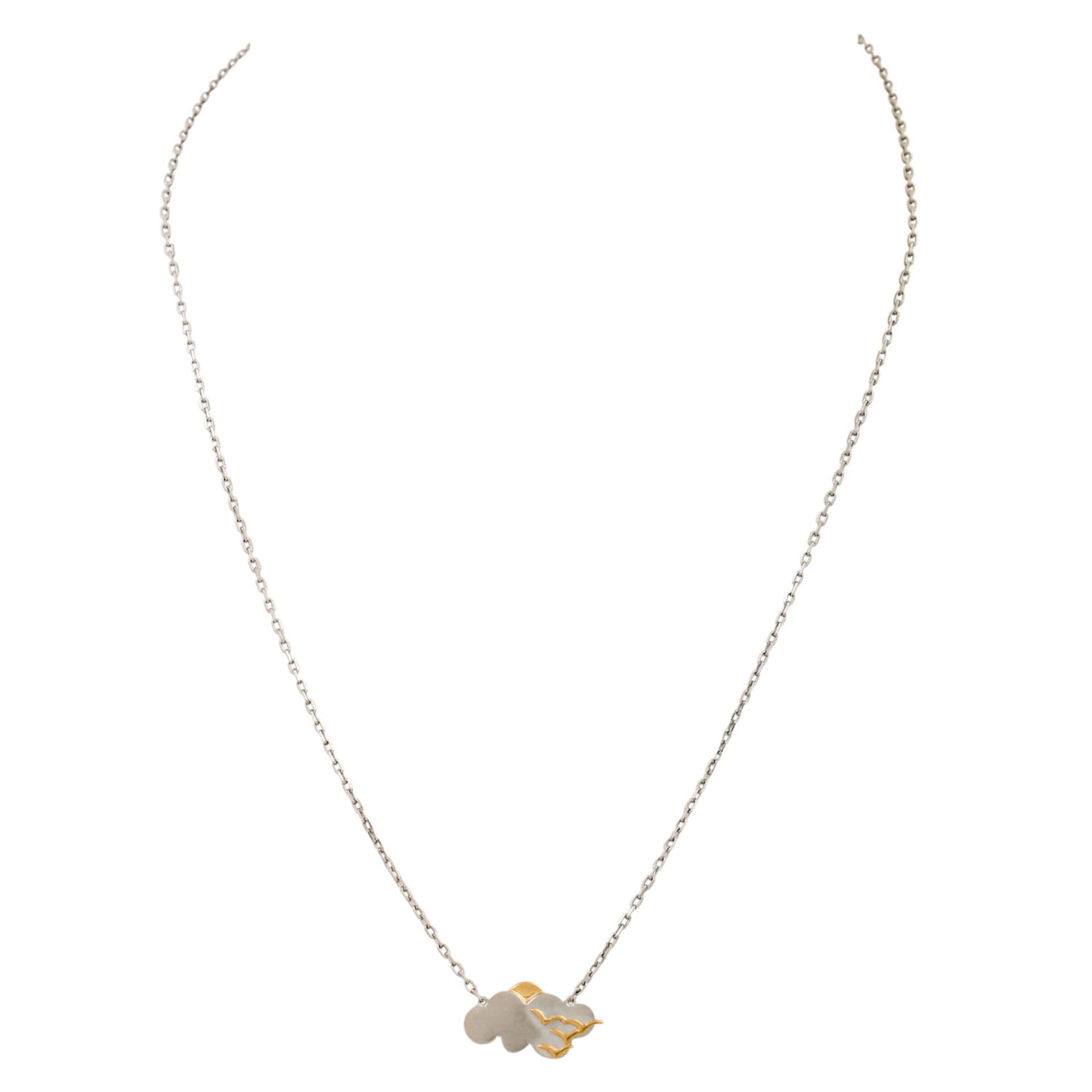 Collier "Wolke" aus Platin, mit "Sonne und Vögeln" aus Gelbgold, 3,8 g, L: 40 cm, End