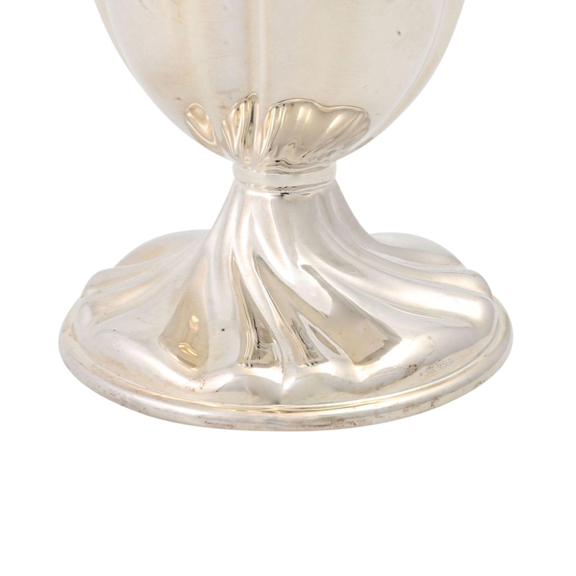 GAYER&KRAUSS Vase, 925 Silber, 20. Jhd. Balusterförmig mit geschweiftem Dekor, H. ca. - Image 3 of 3